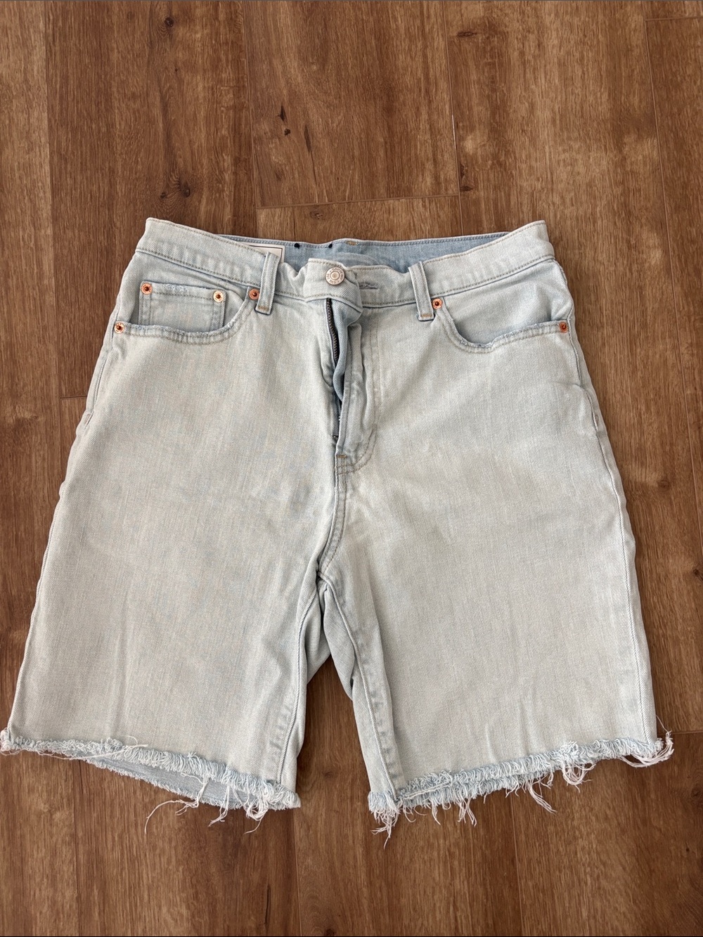 Light Wash Denim Frayed Hem Women's Shorts/jorts by Gap